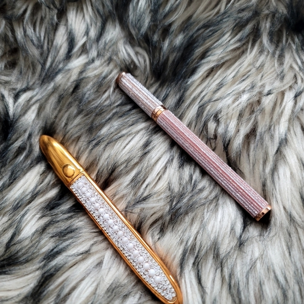 Lash glue pen- 2 for 1 $8